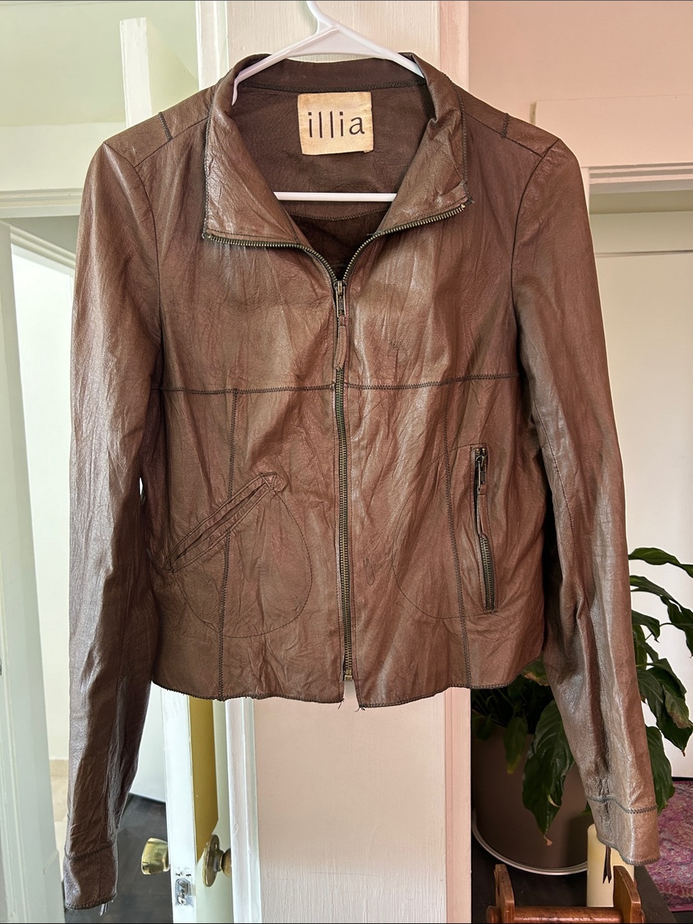 Illia Cropped Leather Jacket